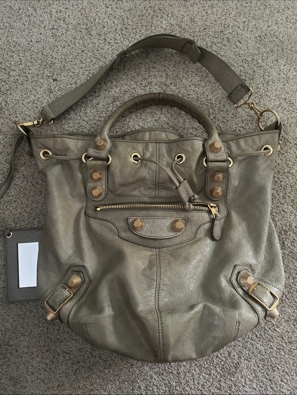 BALENCIAGA Pompon 21 Giant City